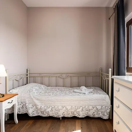 Holiday home Idyllische Mit Panorama Meerblick, Privatpool, Babybett, Aussendusche, Umgeben Von Oleander Und Oliven