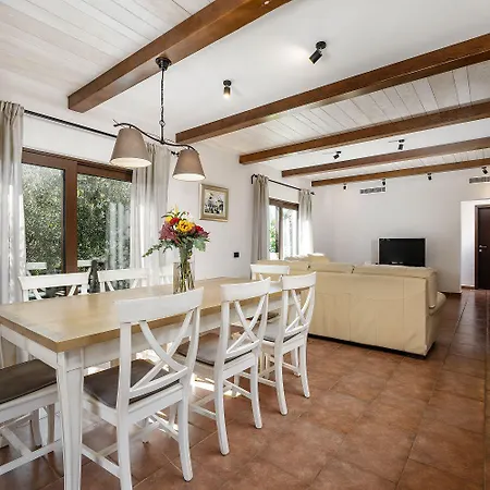 Tatil Evi Idyllische Mit Panorama Meerblick, Privatpool, Babybett, Aussendusche, Umgeben Von Oleander Und Oliven