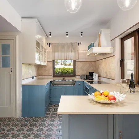 Idyllische Mit Panorama Meerblick, Privatpool, Babybett, Aussendusche, Umgeben Von Oleander Und Oliven Holiday home