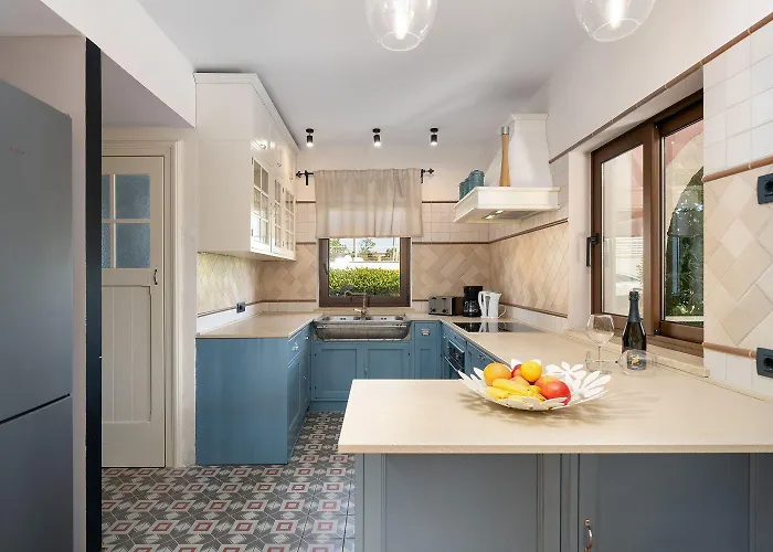 Idyllische Mit Panorama Meerblick, Privatpool, Babybett, Aussendusche, Umgeben Von Oleander Und Oliven Дом отдыха