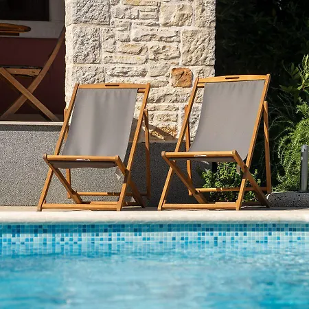 Idyllische Mit Panorama Meerblick, Privatpool, Babybett, Aussendusche, Umgeben Von Oleander Und Oliven 포레치