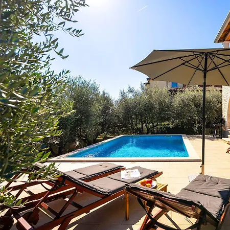 Idyllische Mit Panorama Meerblick, Privatpool, Babybett, Aussendusche, Umgeben Von Oleander Und Oliven 펜션